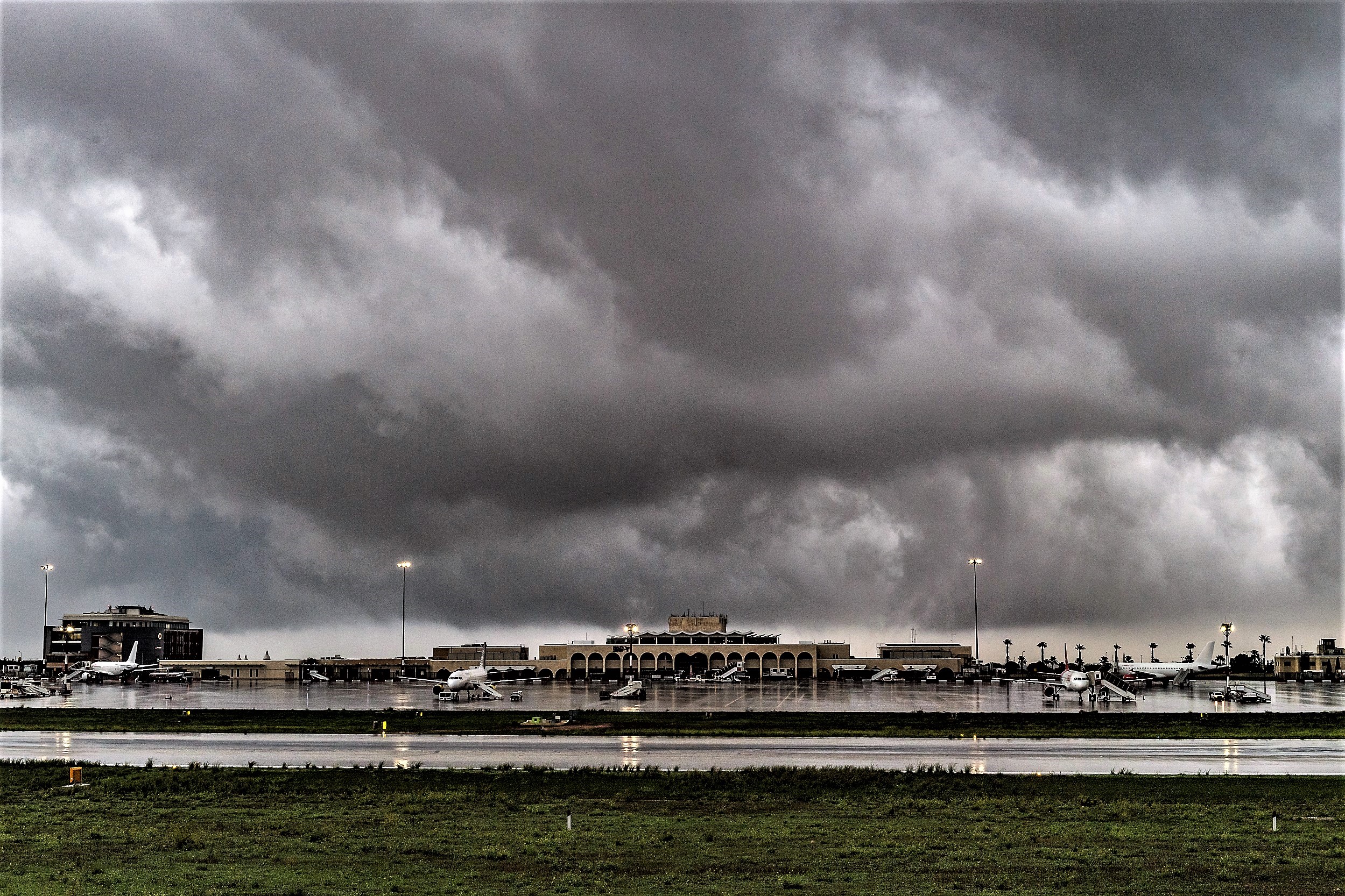 WARMEST NOVEMBER DAY ENJOYS MAXIMUM TEMPERATURE OF 23°C