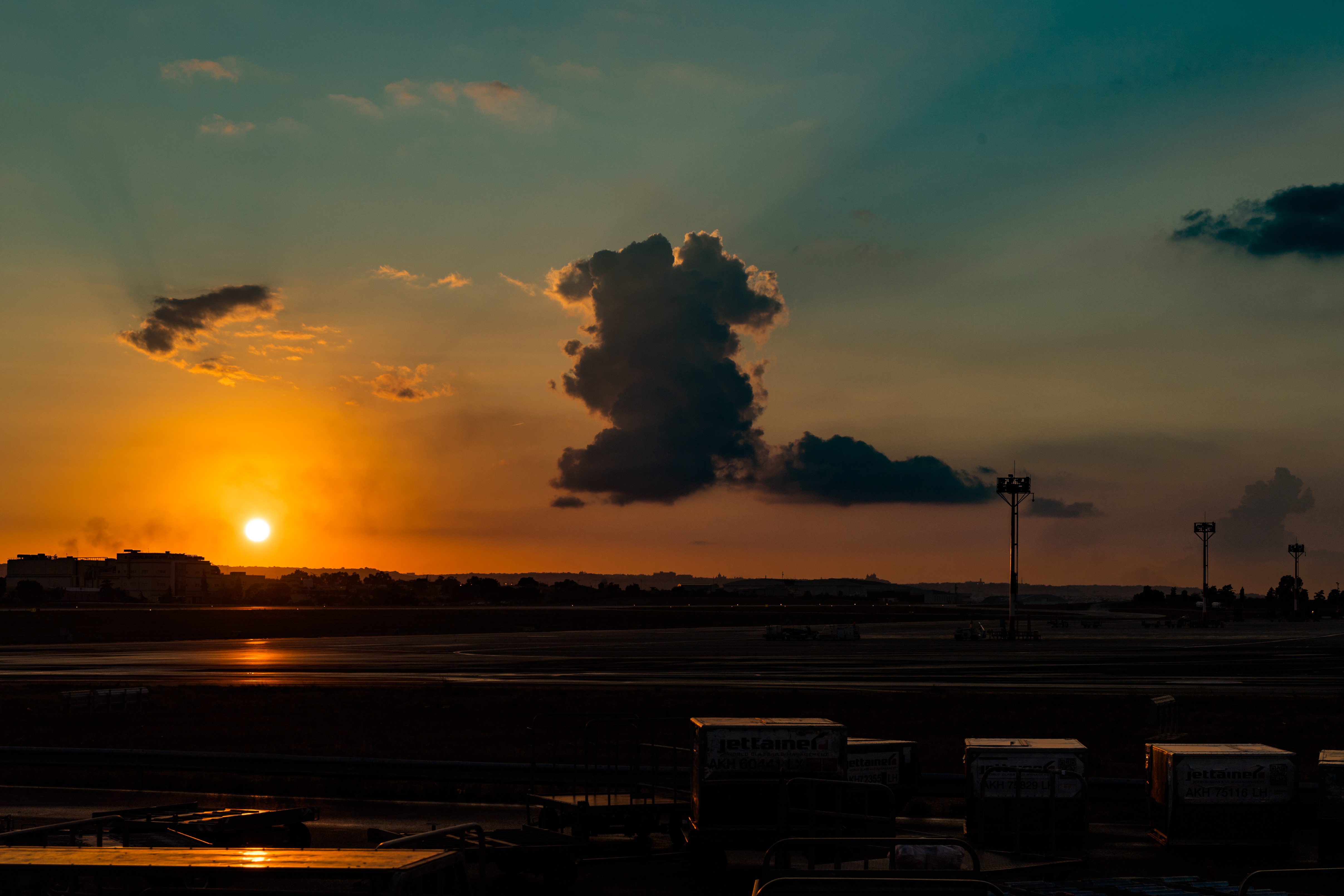 BATHED IN ALMOST 3000 HOURS OF SUNSHINE AND 546 MM OF RAIN: A WEATHER ROUND-UP FOR 2019